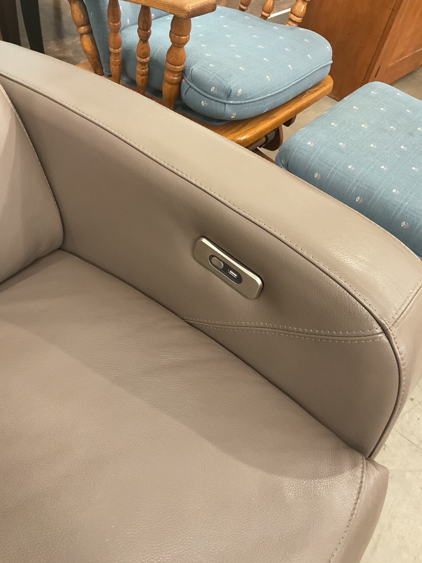 Dual Electric Recliners