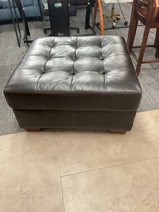 Buttoned Ottoman