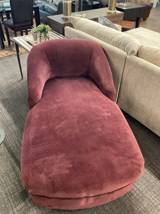 Magenta Chaise