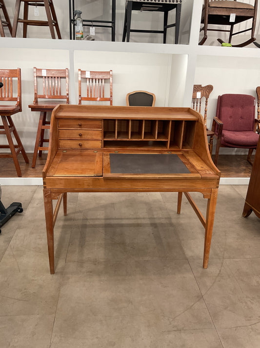 Pinocchio Desk