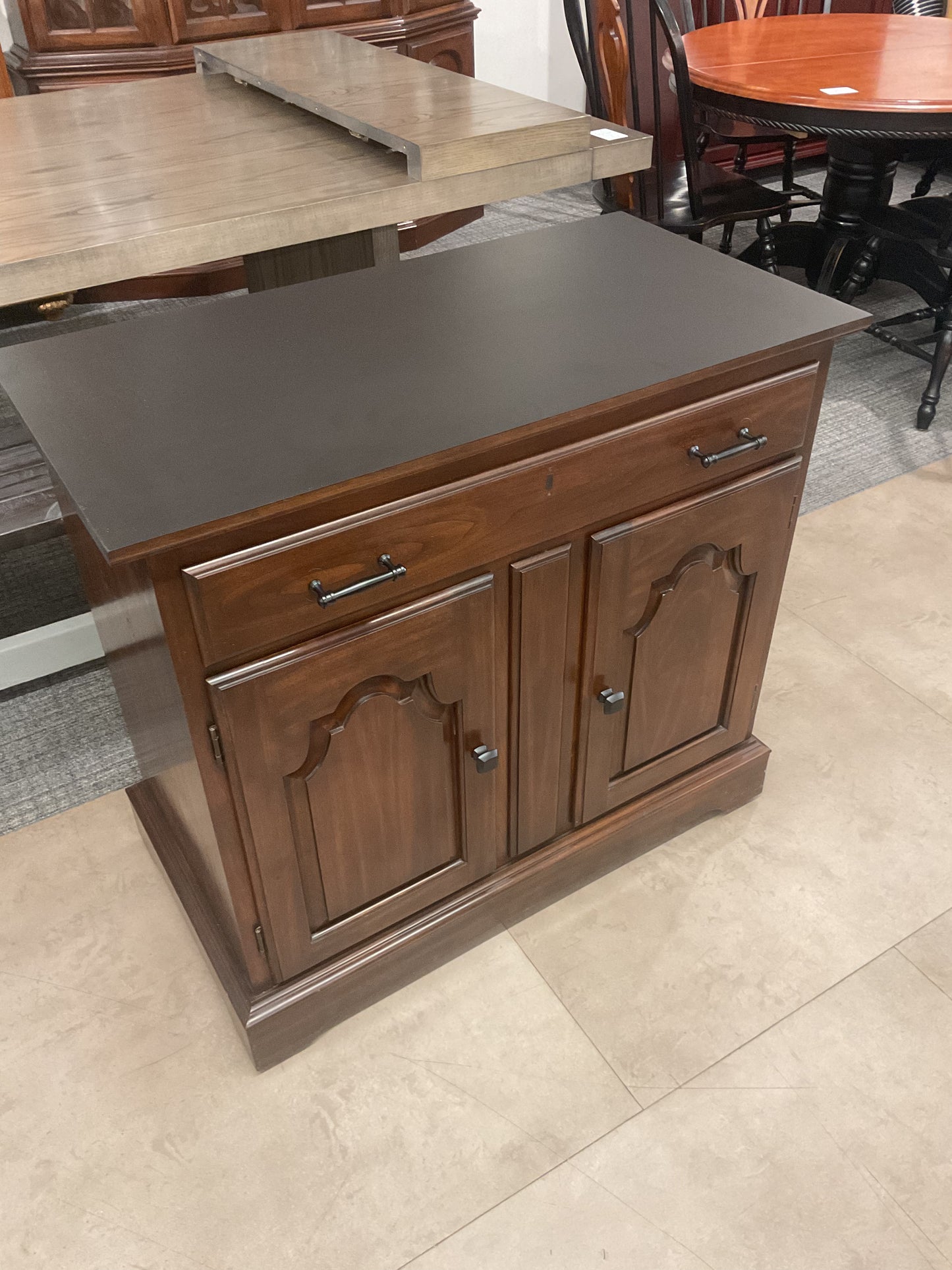 Harden Rolling Buffet/Island