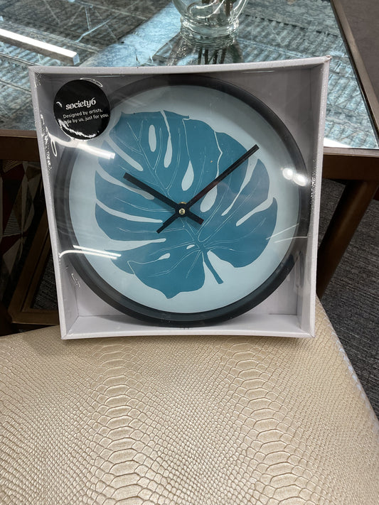 Blue Leaf Clock