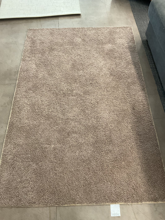 Short and Brown Rug (R124)