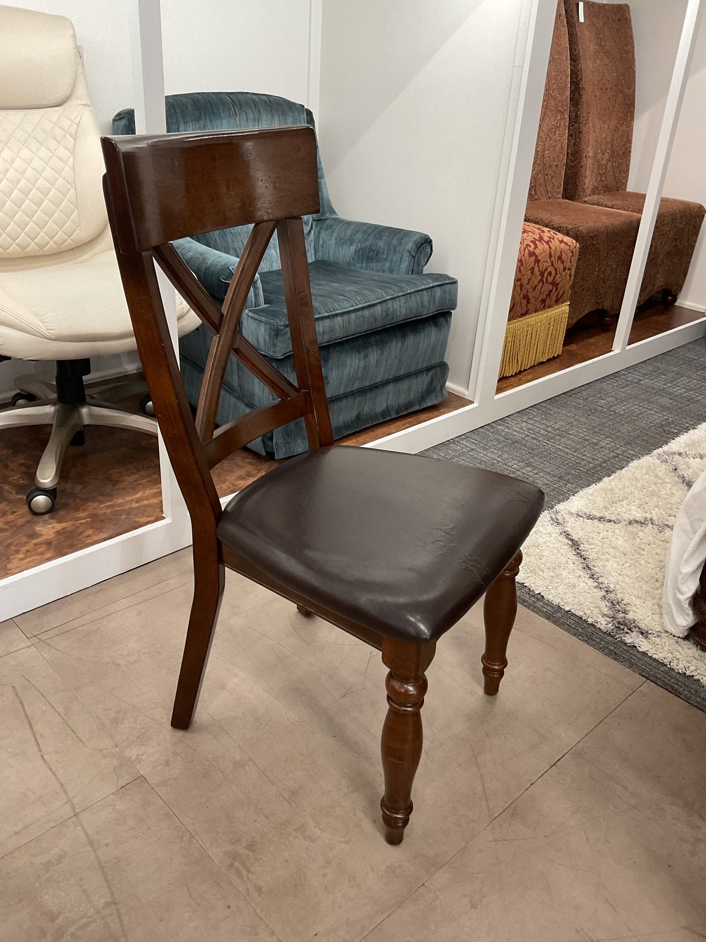 Two Sided Chair