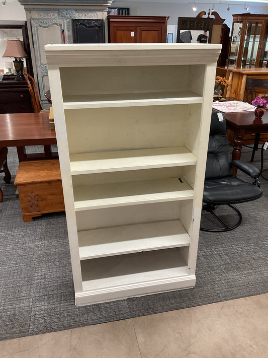 Nanas Bookshelf
