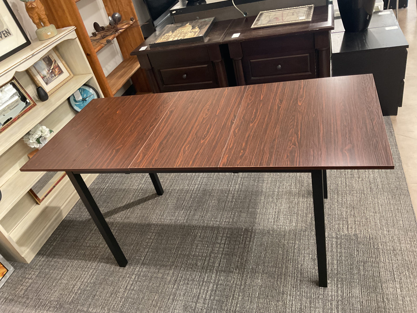Scorpio Dining set