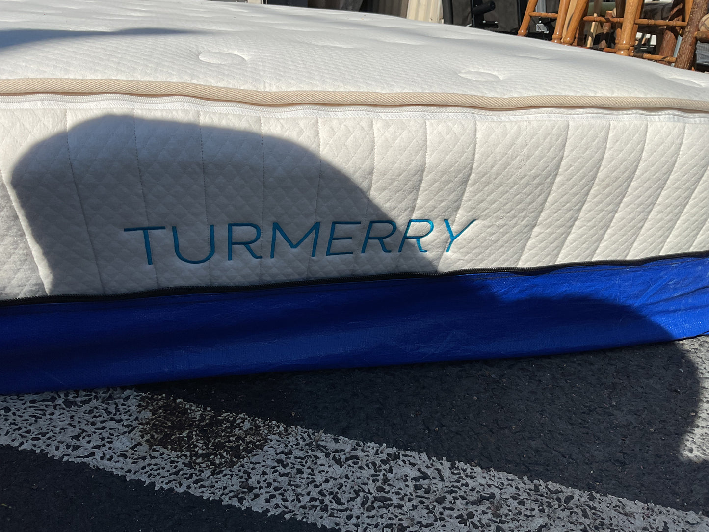 Sleepless Queen size mattress