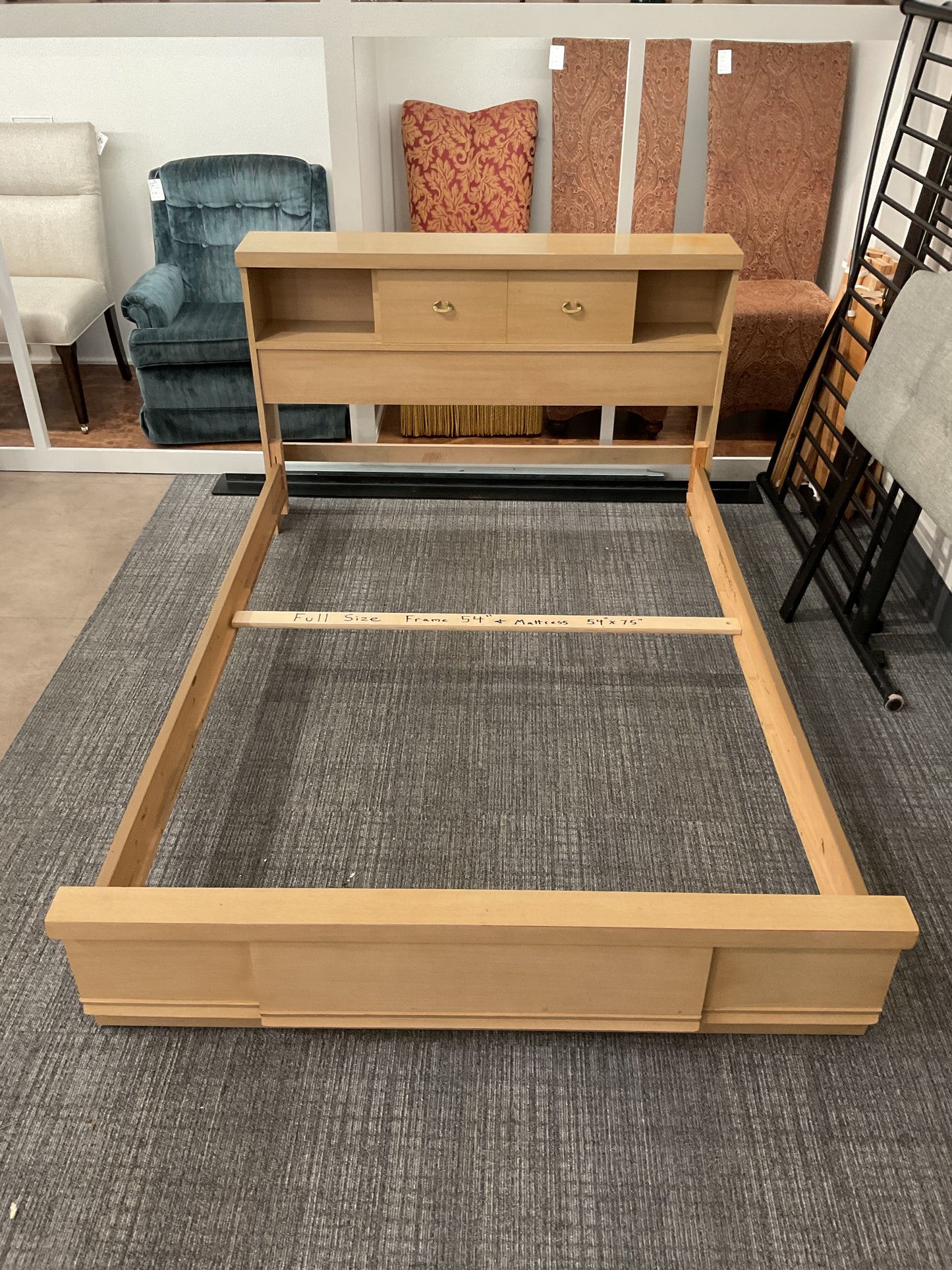 2000’s Full Bed NO SLATS (B276)