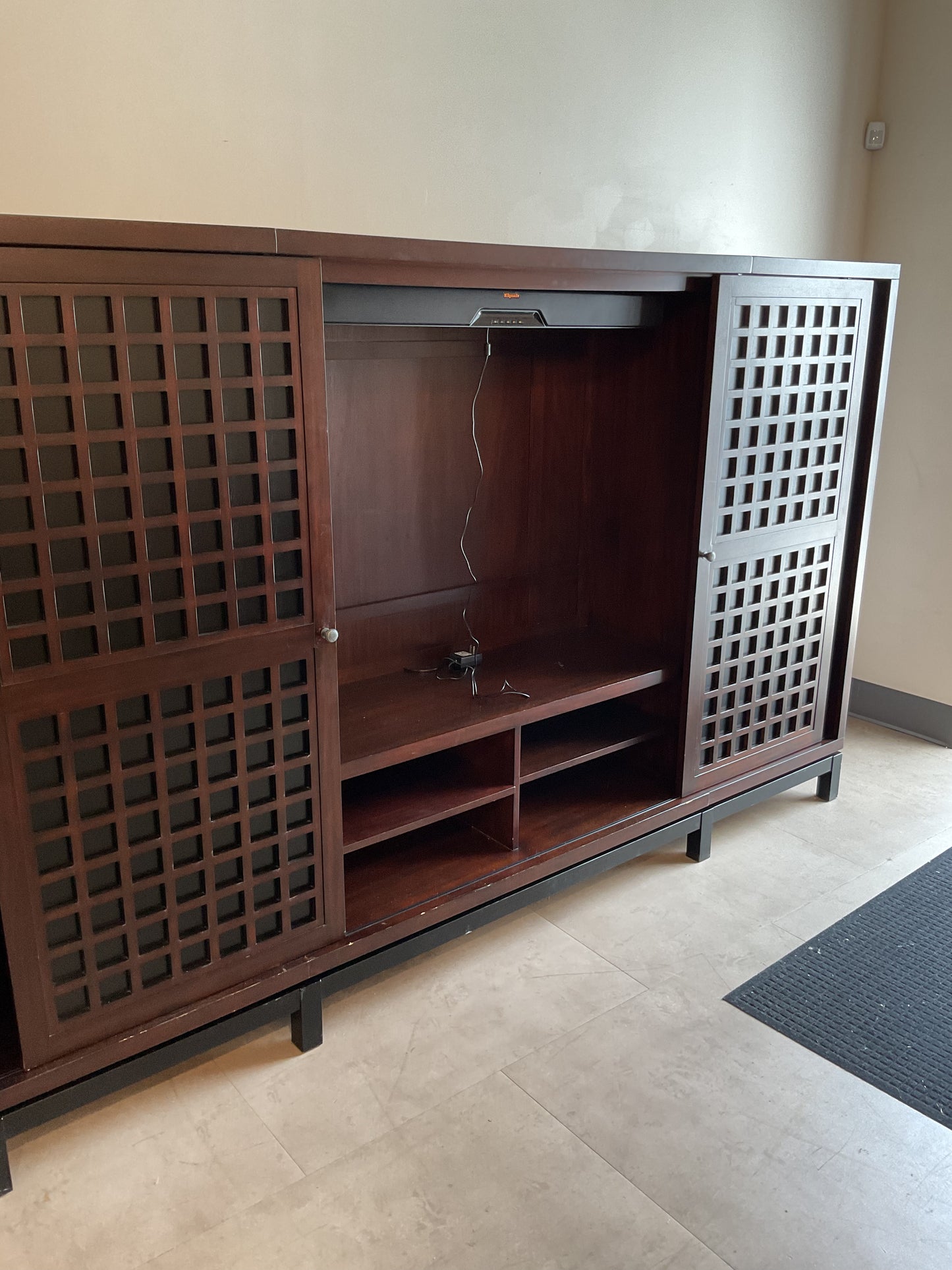 RyRys TV Hutch
