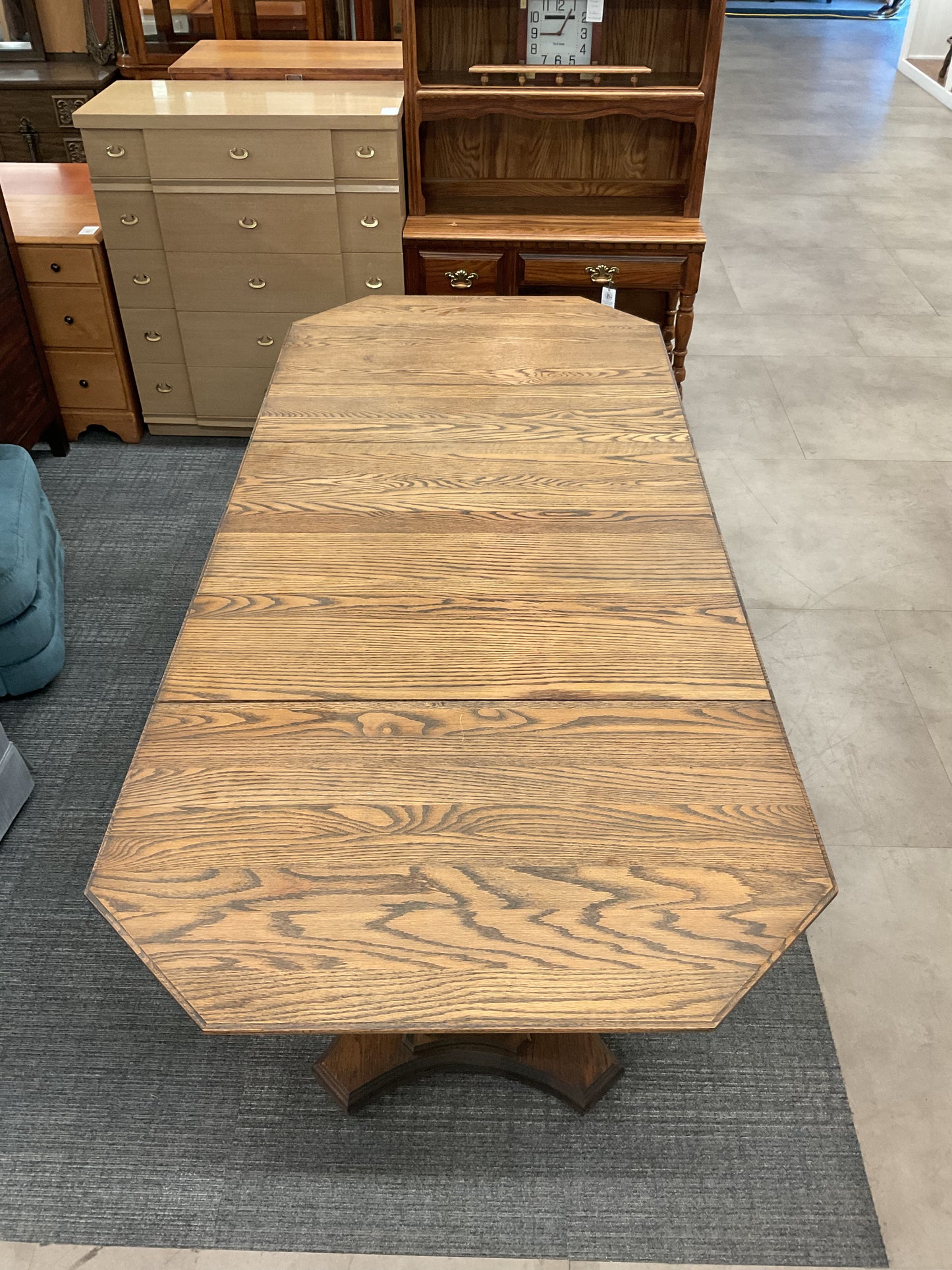 Shrek’s Dining table