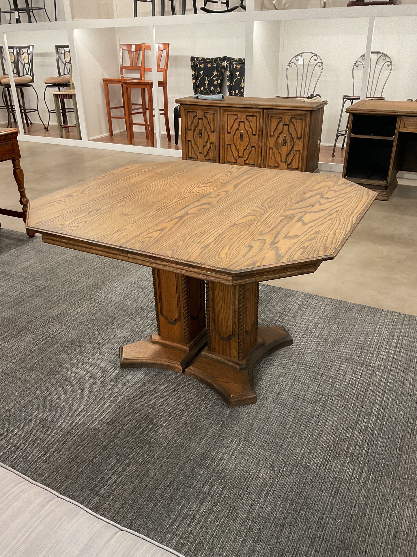 Shrek’s Dining table