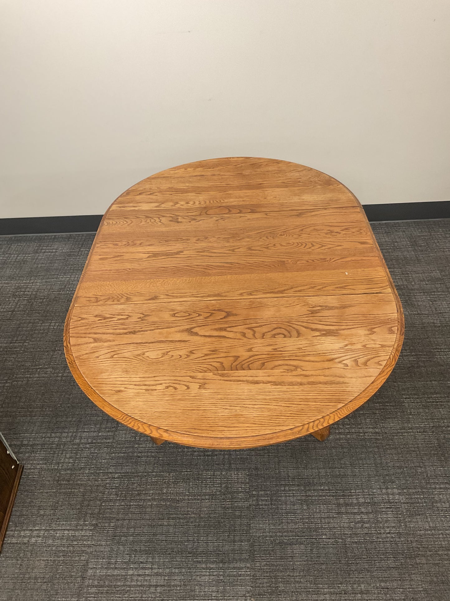 Hatchi Dining table