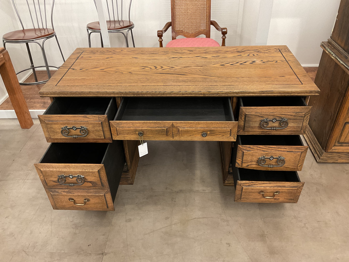 Pan or Pam’s Desk