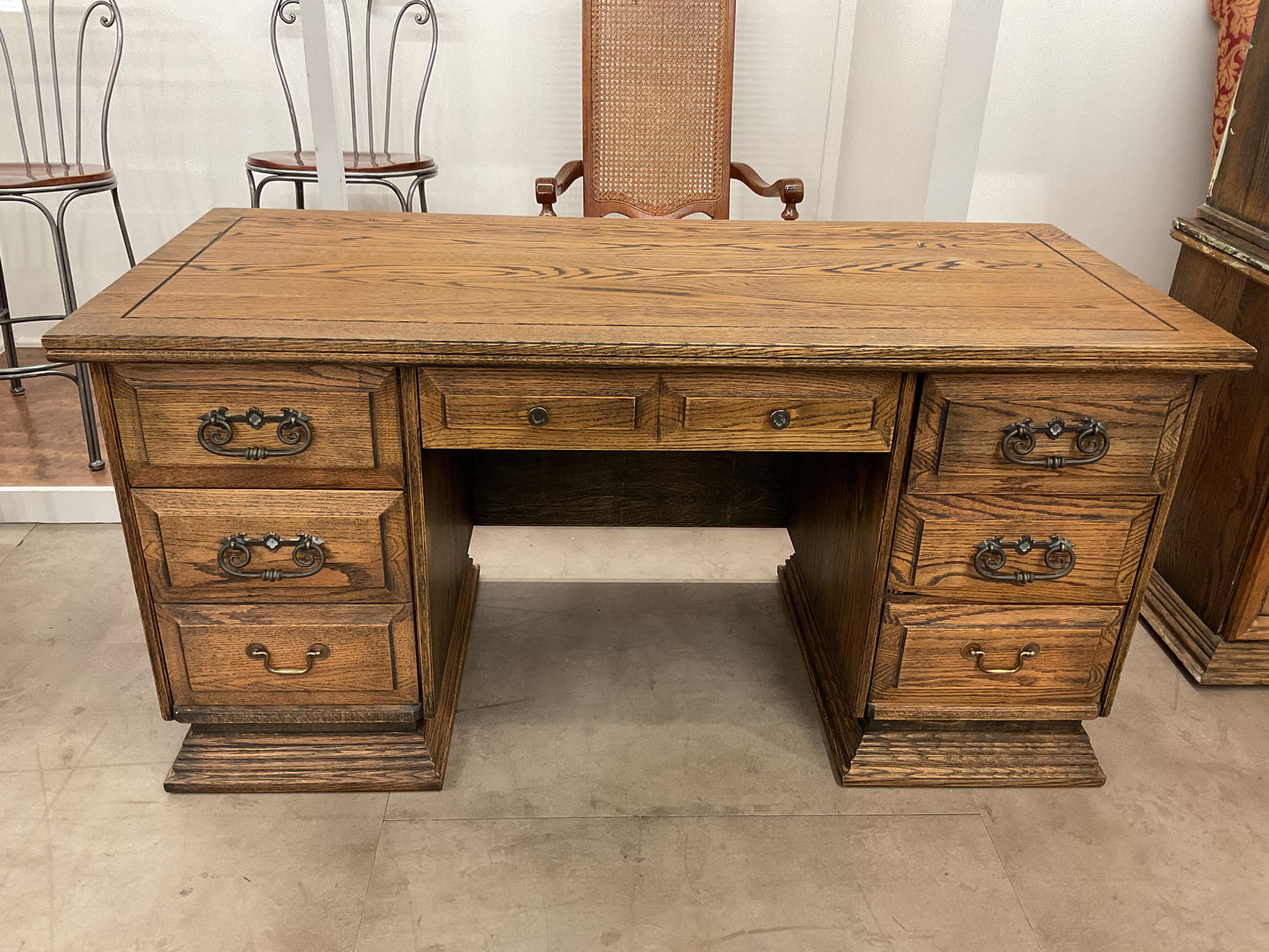 Pan or Pam’s Desk