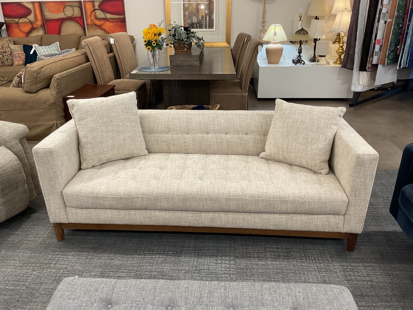 So fetch sofa