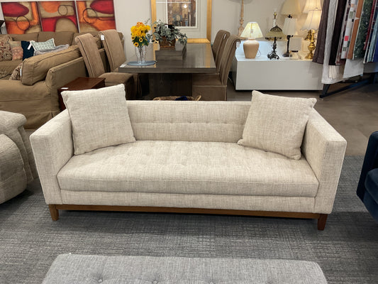 So fetch sofa