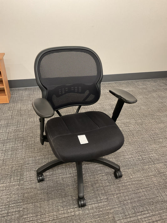 Mose office chair