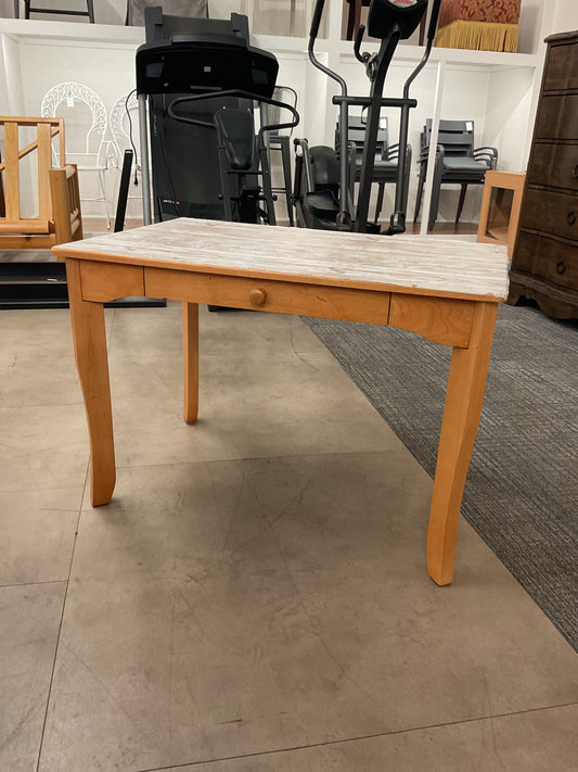 Eli’s Desk