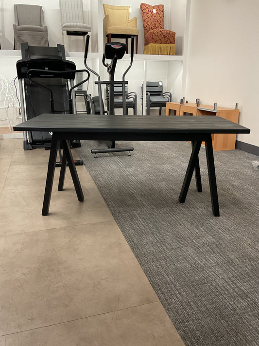 Cute black table