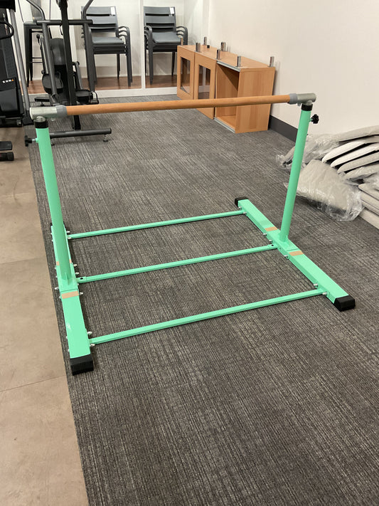 Horizontal training bar