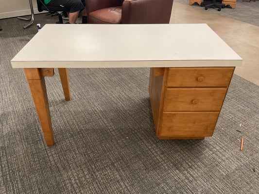 It’ll do desk