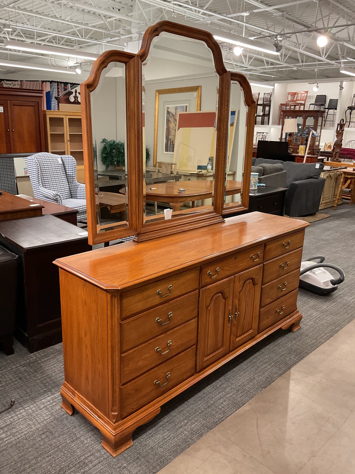 Inner Beauty Dresser W/ Mirror