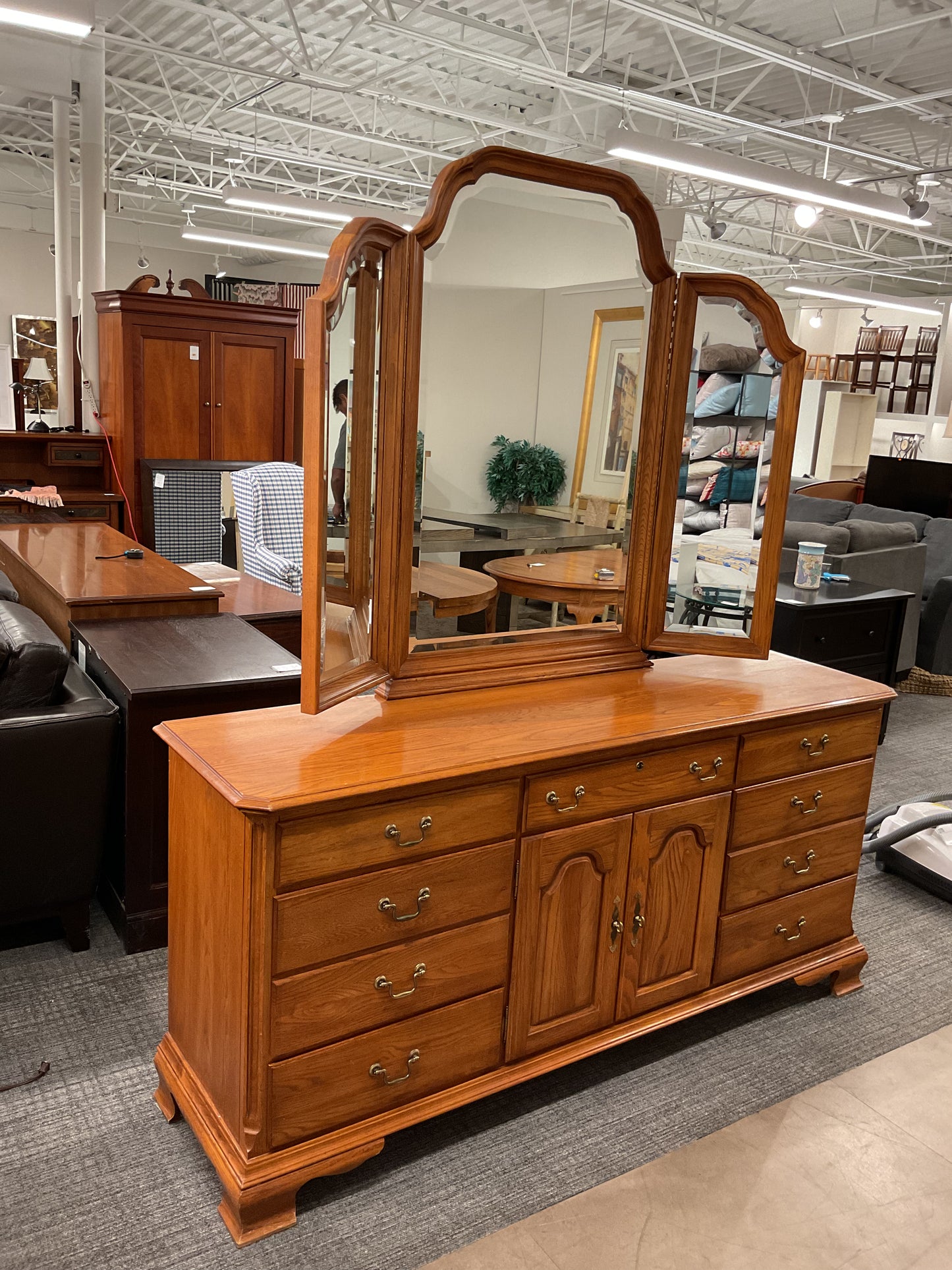 Inner Beauty Dresser W/ Mirror