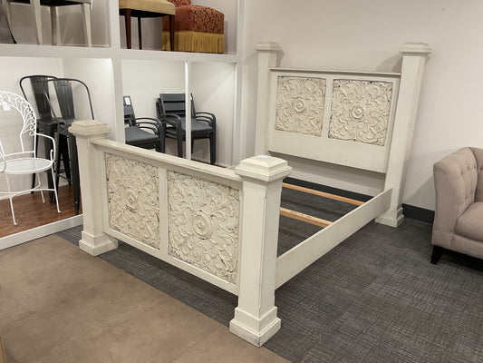 Heart Of Dixi Queen Frame (B301)