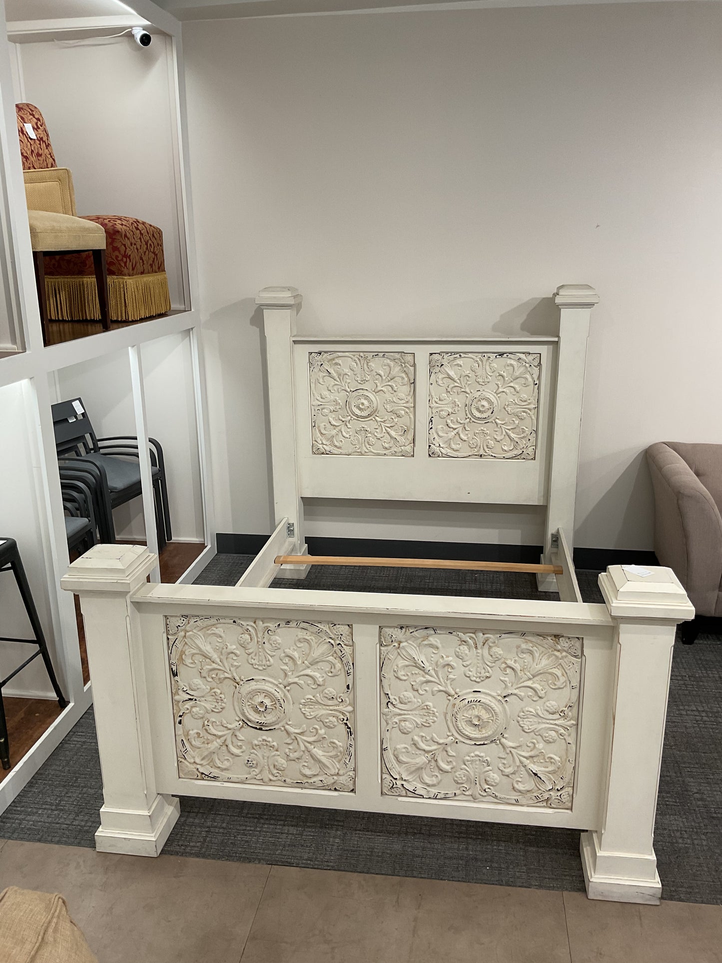 Heart Of Dixi Queen Frame (B301)